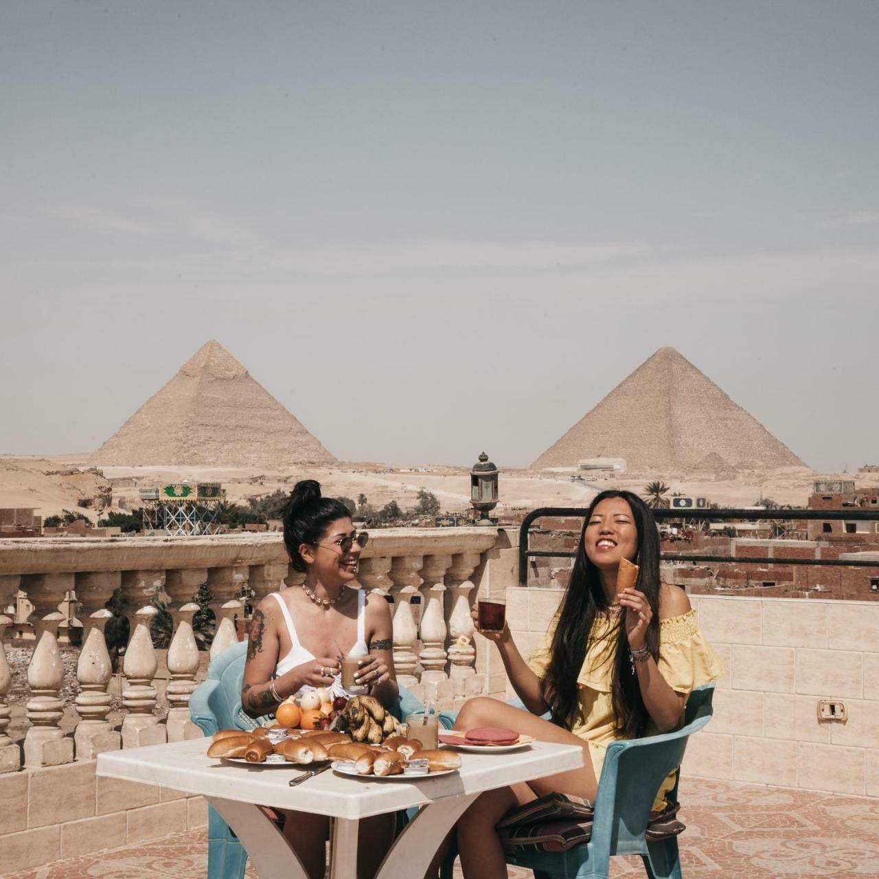 Pyramids Inn Hotel Kafret el-Gabal Extérieur photo